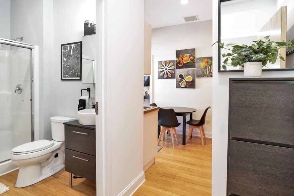 Cozy 1 Bedroom Apt Kitchen Central Danbury Bagian luar foto